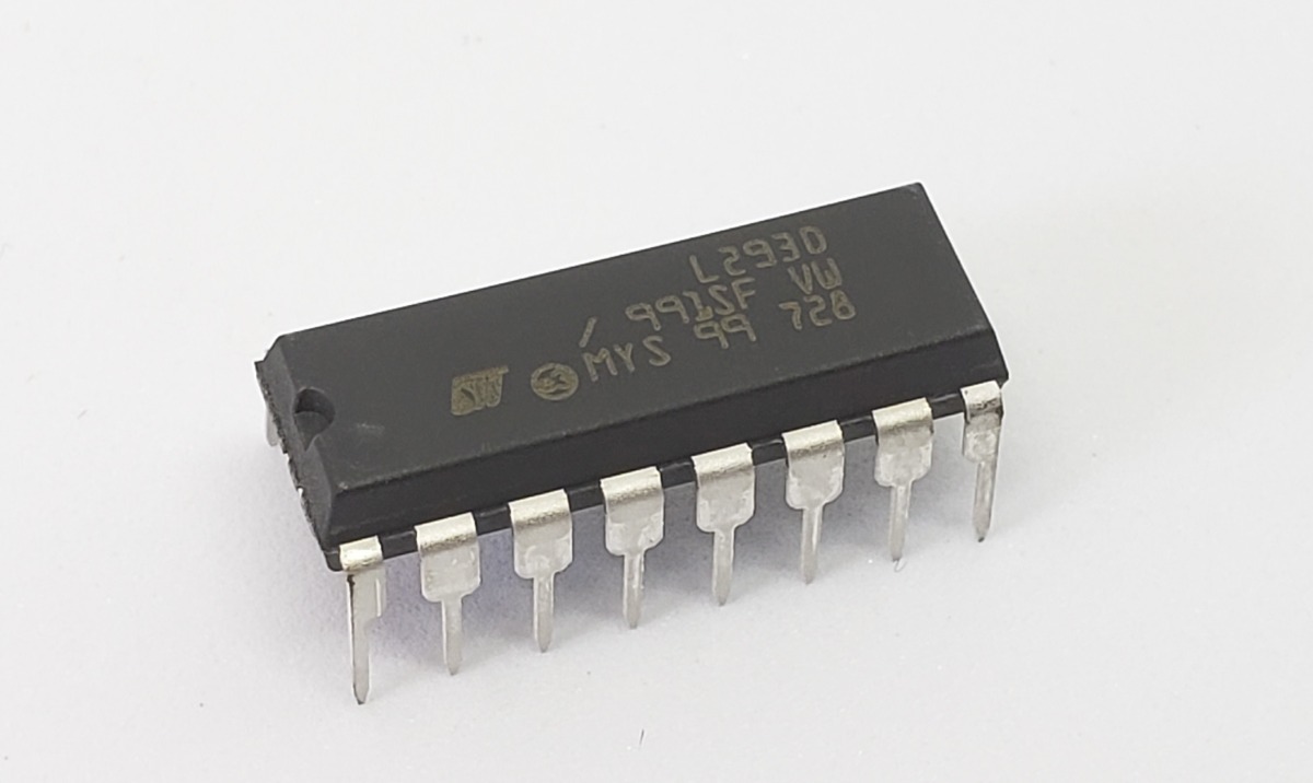 circuito-integrado-l293d-driver-motor-puente-h
